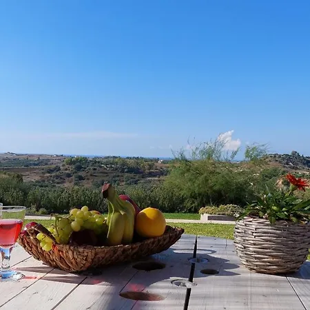 Alekos Houses-profilio's Lixouri