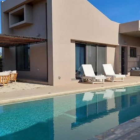Alekos Houses-profilio's Lixouri