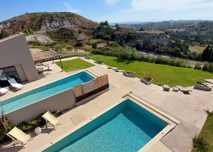 Alekos Houses-profilio's *